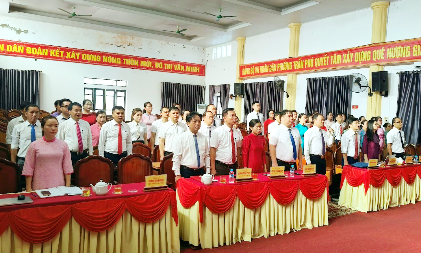 Phường Trần Phú chào cờ đầu tháng 6, triển khai nhiệm vụ trọng tâm