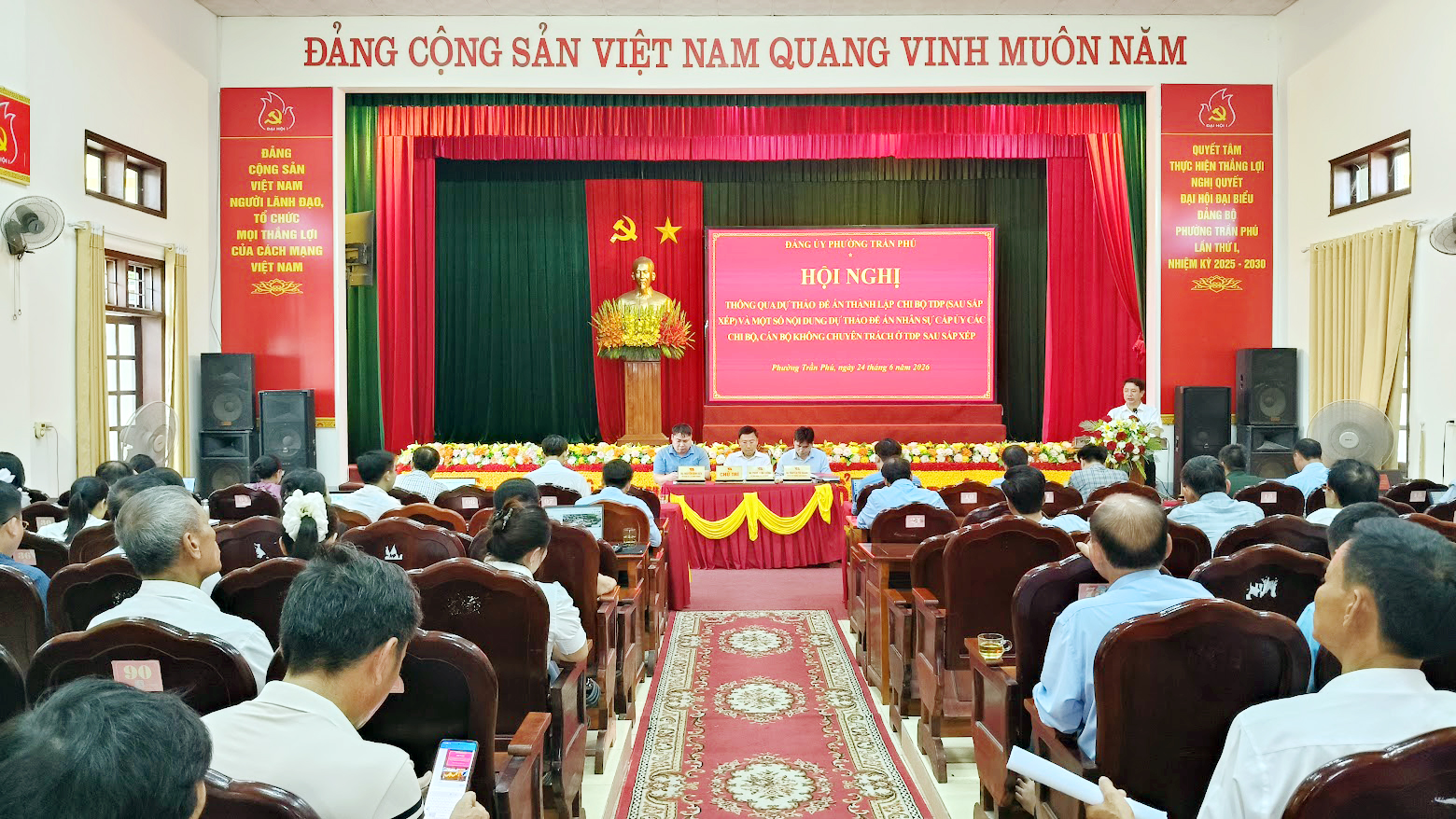 Đảng ủy phường Trần Phú quán triệt Đề án thành lập chi bộ tổ dân phố sau sắp xếp và phương án nhân sự cấp ủy