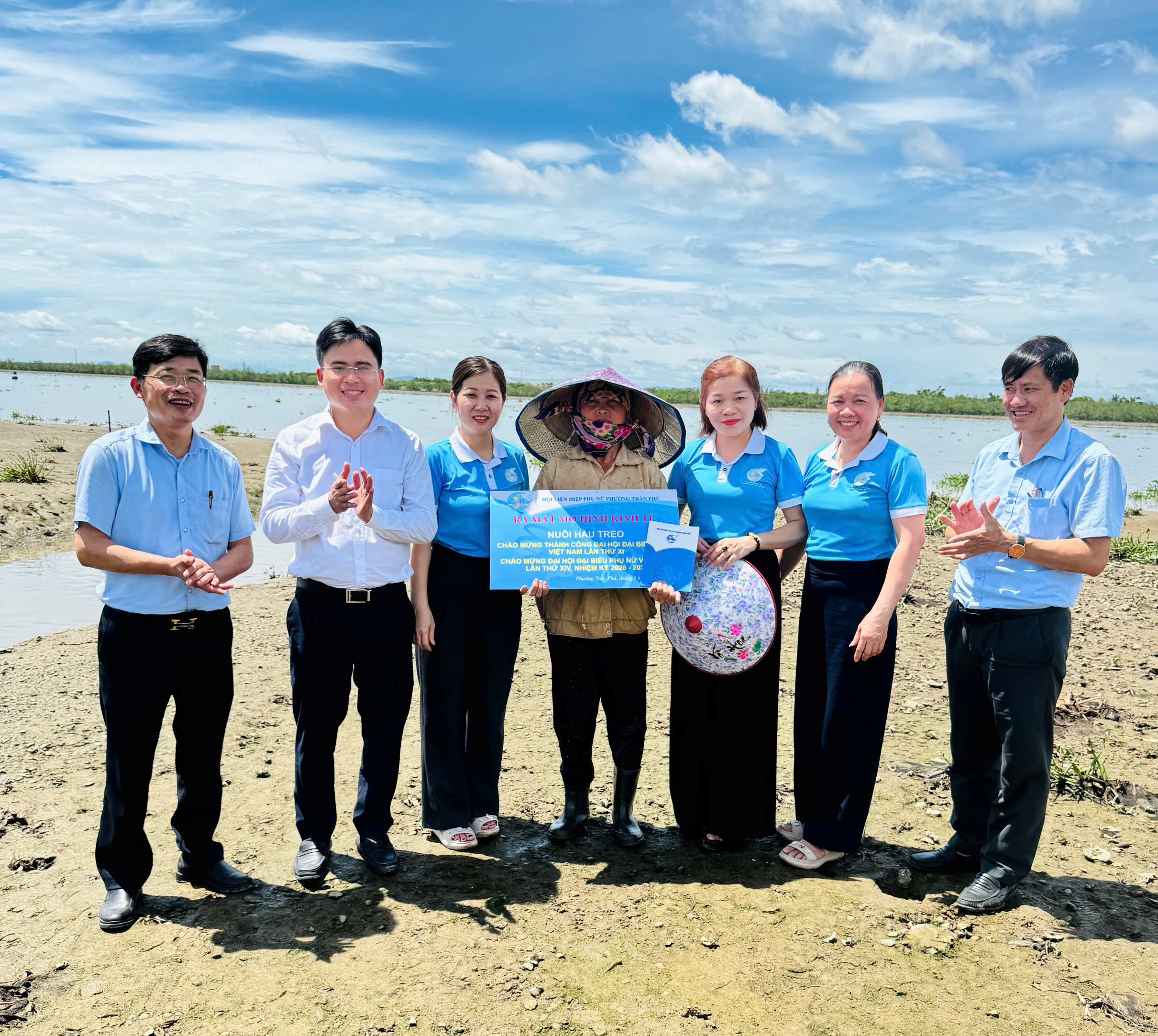 Hội LHPN phường Trần Phú ra mắt mô hình nuôi Hàu treo, mở hướng phát triển kinh tế hiệu quả cho hội viên