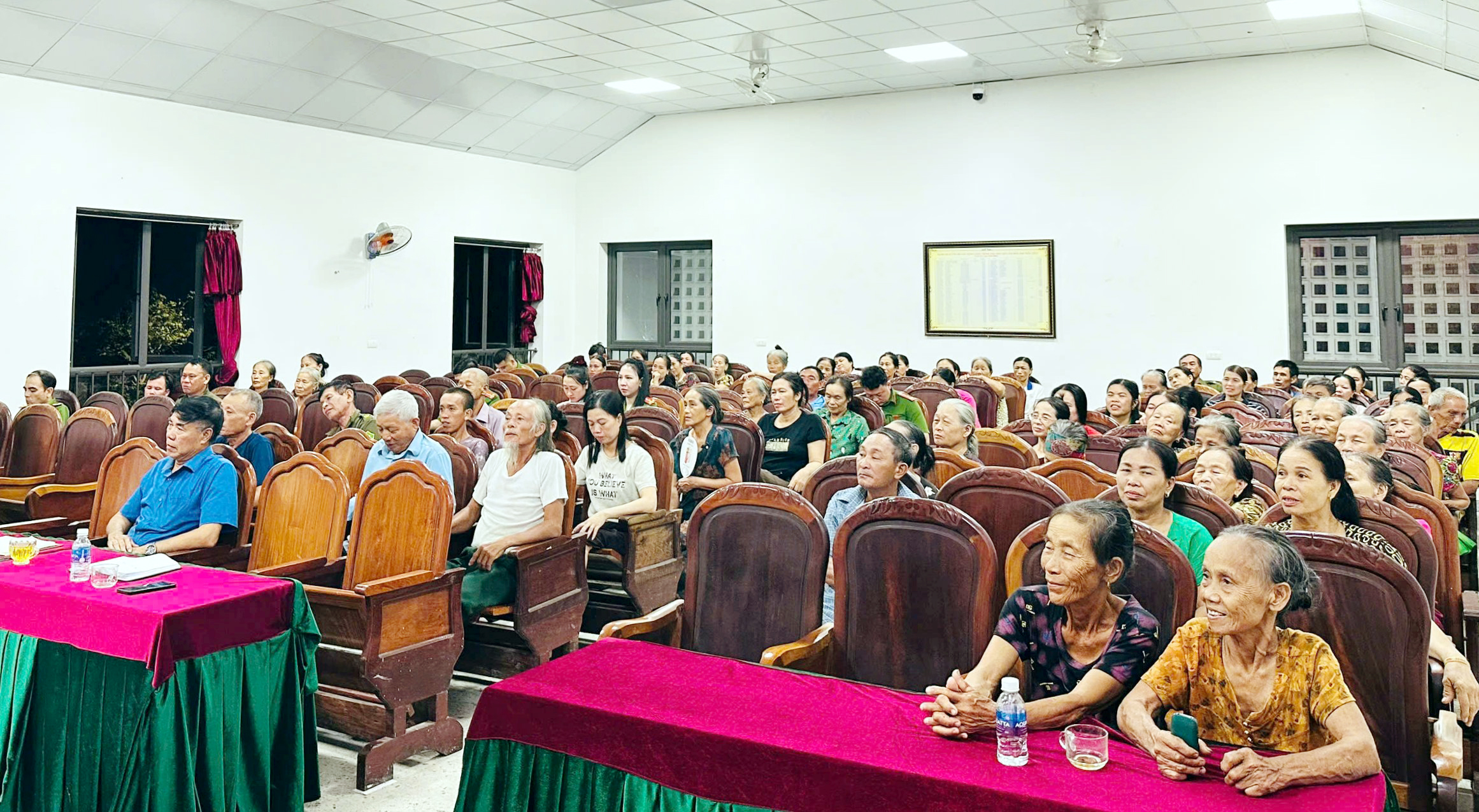 Công an phường Trần Phú tổ chức hội nghị "Công an lắng nghe ý kiến Nhân dân"