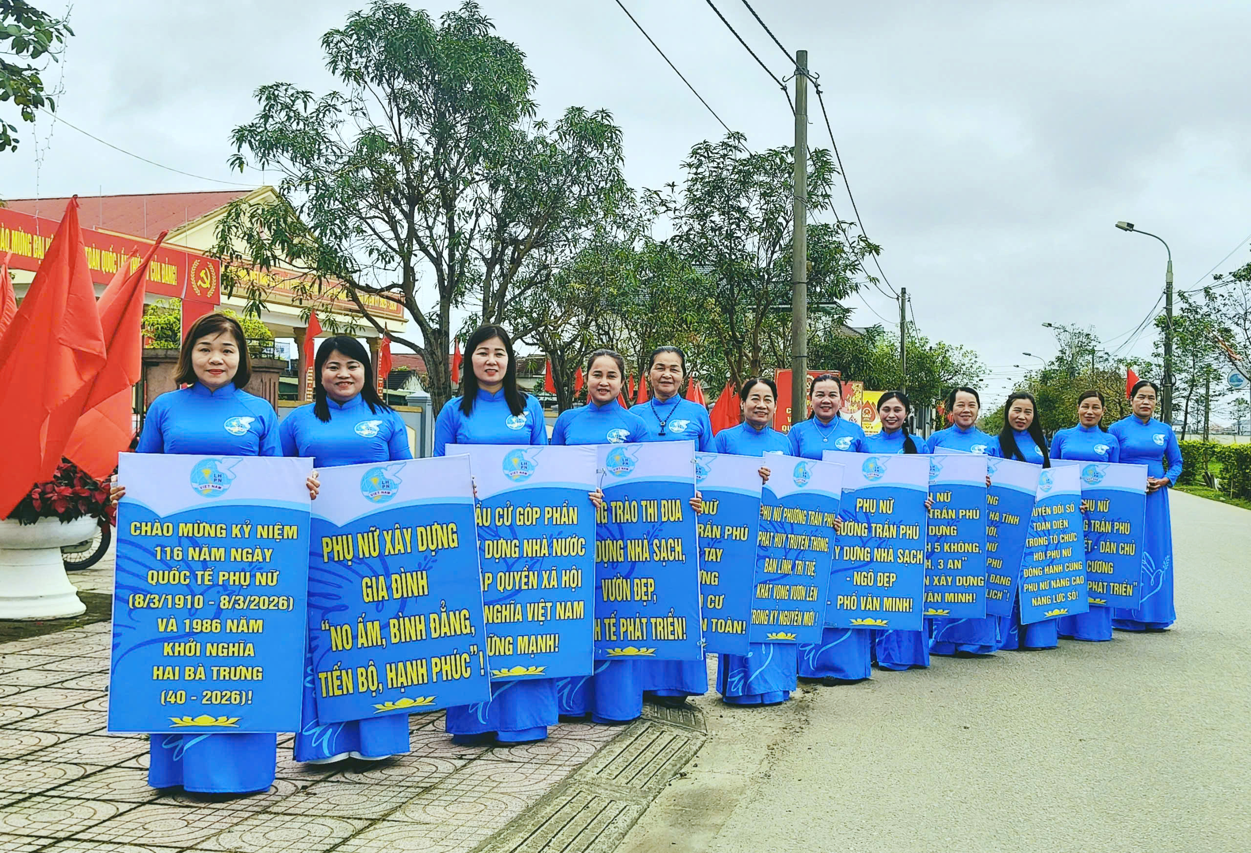 Phụ nữ phường Trần Phú sôi nổi hoạt động chào mừng ngày 8/3