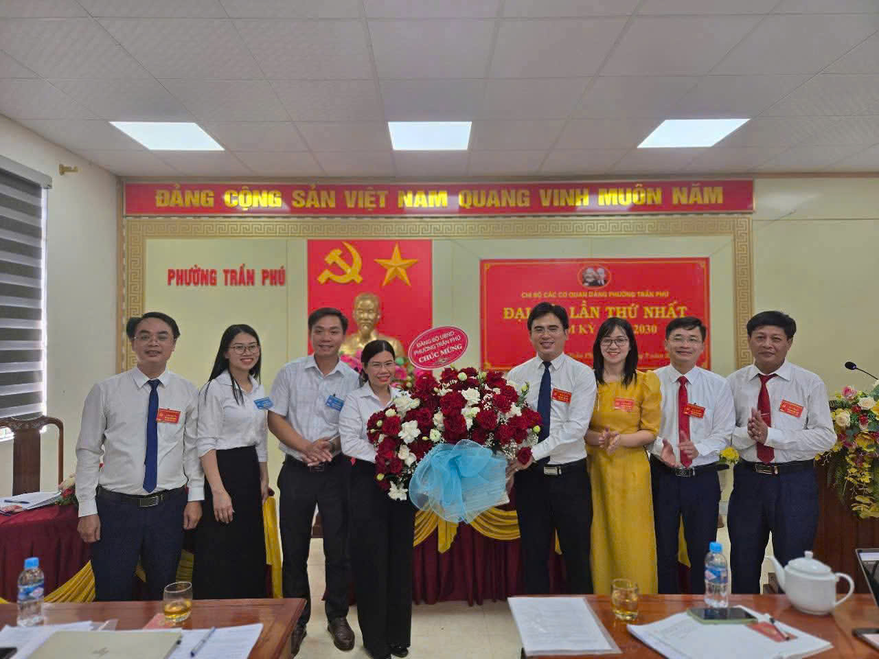 CHI BỘ CÁC CƠ QUAN ĐẢNG PHƯỜNG TRẦN PHÚ TỔ CHỨC THÀNH CÔNG ĐẠI HỘI CHI BỘ LẦN THỨ NHẤT, NHIỆM KỲ 2025 - 2030