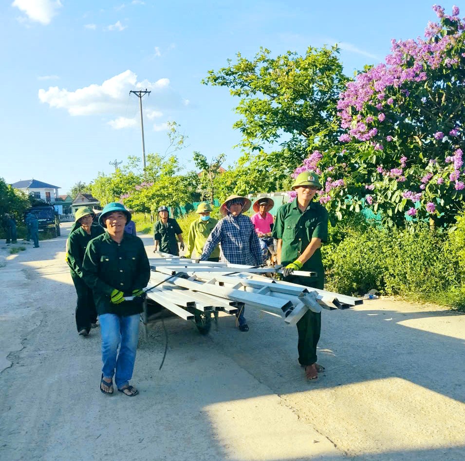 Khí thế ra quân giải phóng mặt bằng đường vành đai phía đông: dấu ấn trách nhiệm, nghĩa tình vì nhân dân phục vụ