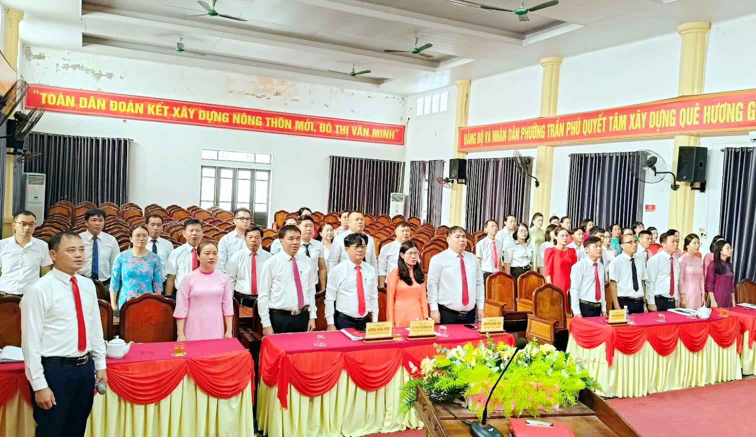 Phường Trần Phú tổ chức lễ chào cờ, triển khai nhiệm vụ tháng 7/2026