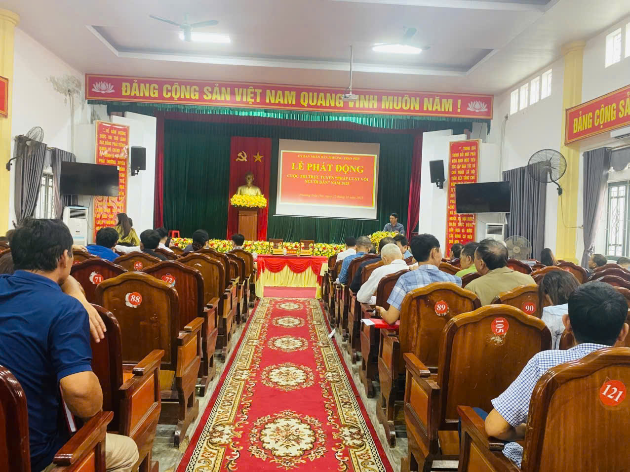 Phường Trần Phú phát động hưởng ứng cuộc thi trực tuyến "Pháp luật với người dân" năm 2025