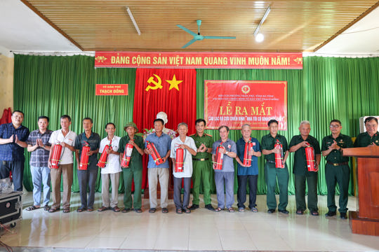 Hội CCB phường Trần Phú ra mắt CLB “Nhà tôi có bình chữa cháy”