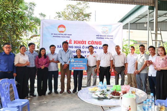 Trần Phú khởi công xây dựng nhà đại đoàn kết cho hộ có hoàn cảnh đặc biệt khó khăn 