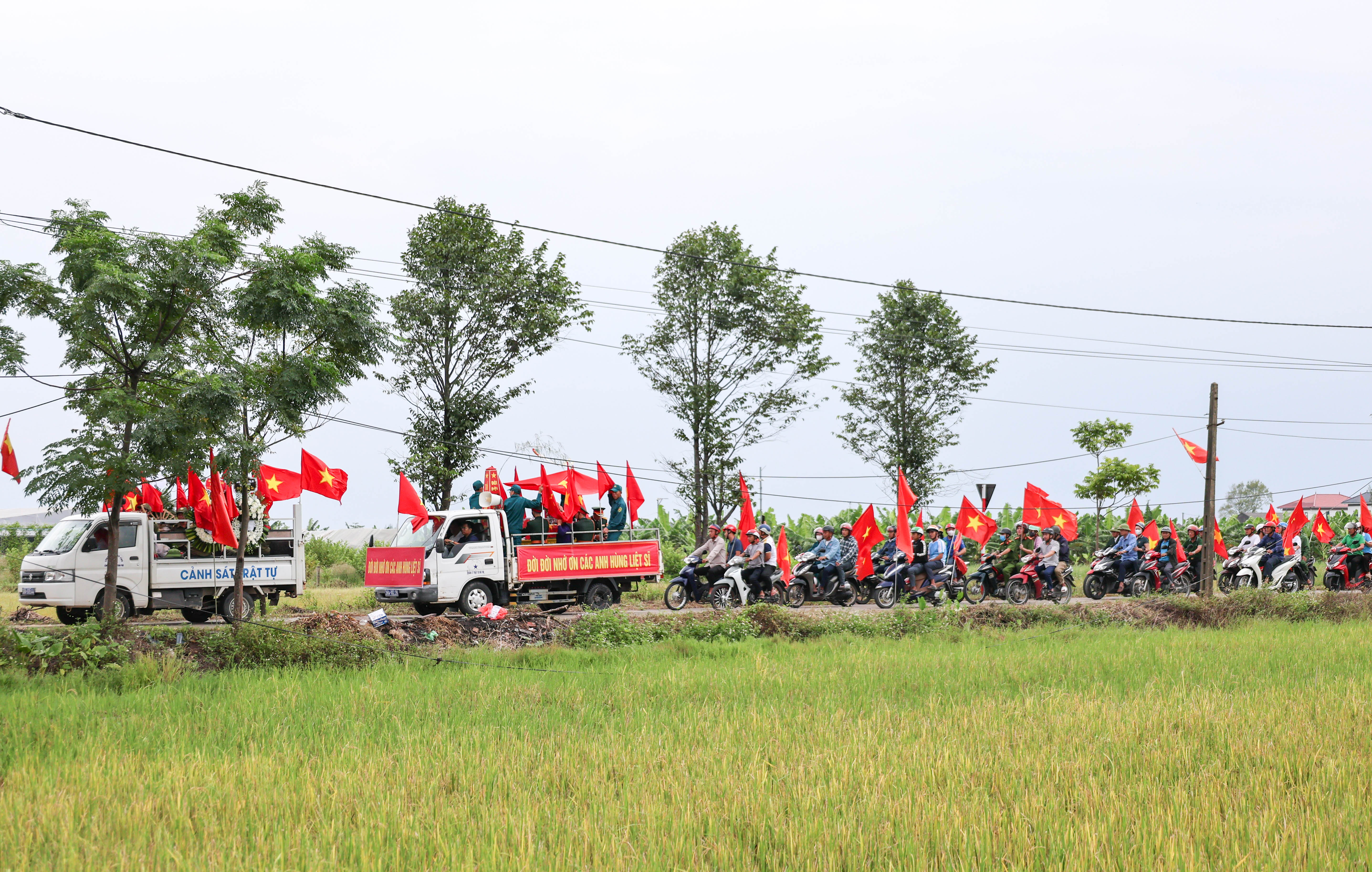 Phường Trần Phú tiễn đưa liệt sỹ Trần Văn Kỳ trở về với đất mẹ