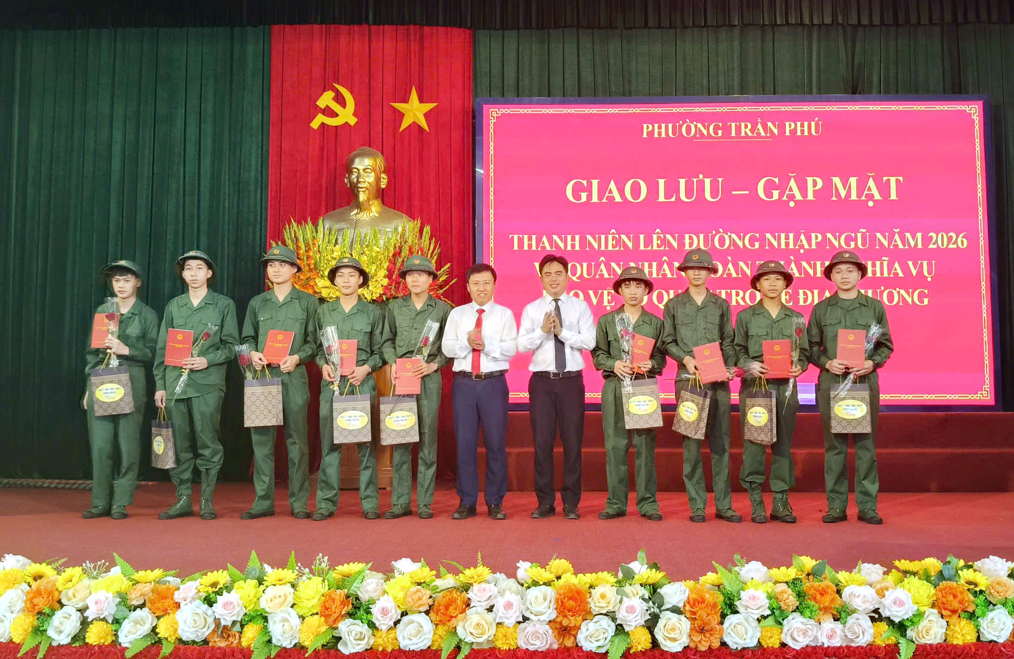 Thanh niên phường Trần Phú nâng cao ý thức chấp hành luật nghĩa vụ quân sự