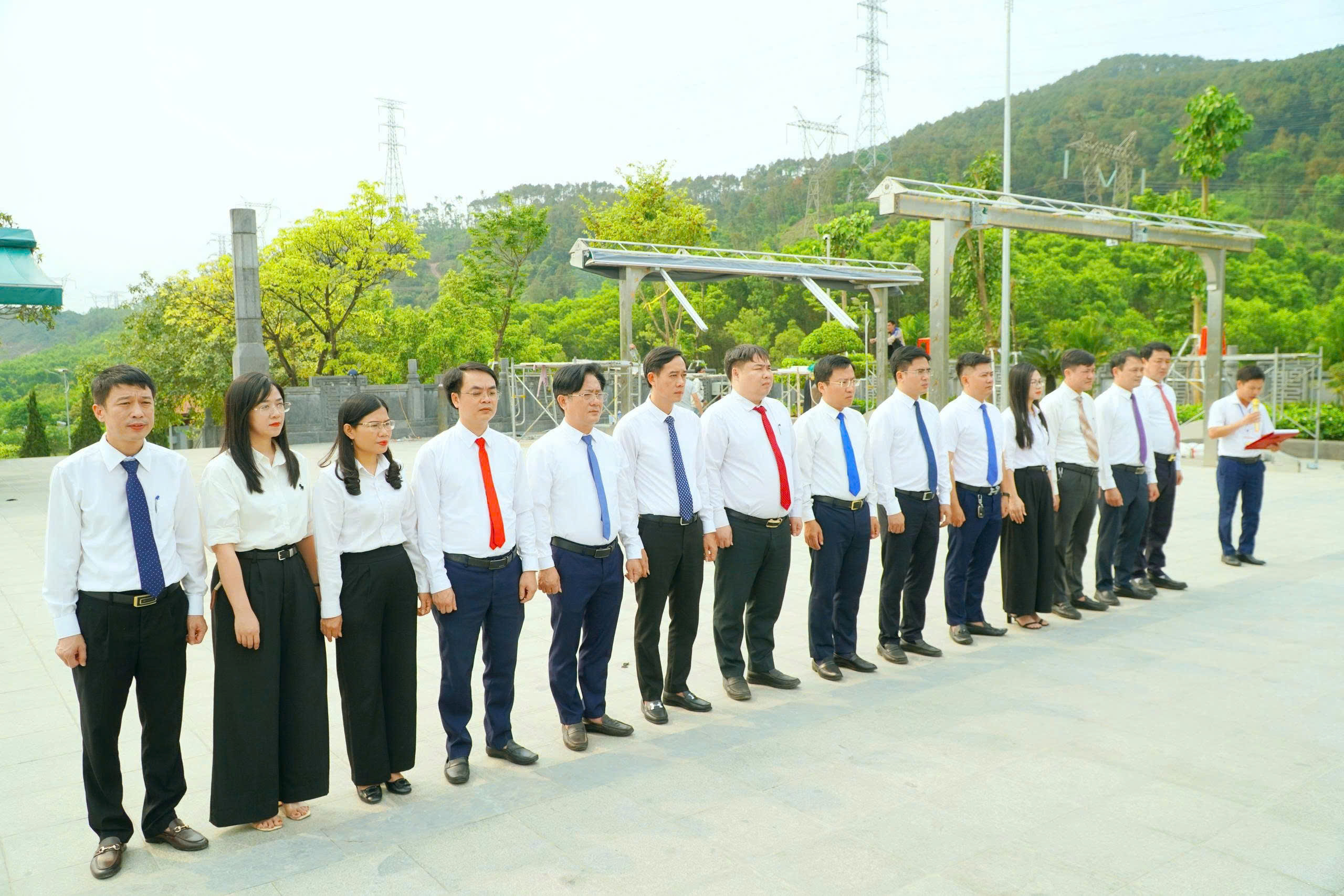 Phường Trần Phú dâng hương tưởng niệm Tổng Bí thư Hà Huy Tập – hành trình về nguồn đầy xúc động, tự hào 