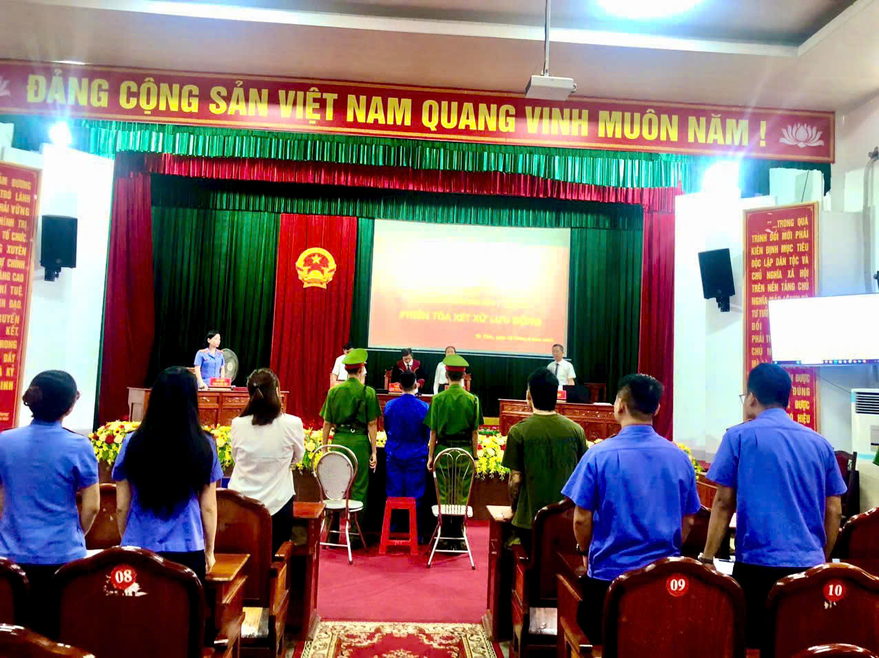 Tòa án nhân dân Khu vực 1 - Hà Tĩnh mở phiên tòa xét xử lưu động tại phường Trần Phú 