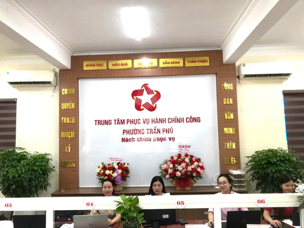 Ứng dụng công nghệ số nâng cao hiệu quả hoạt động Trung tâm phục vụ hành chính công phường Trần Phú 