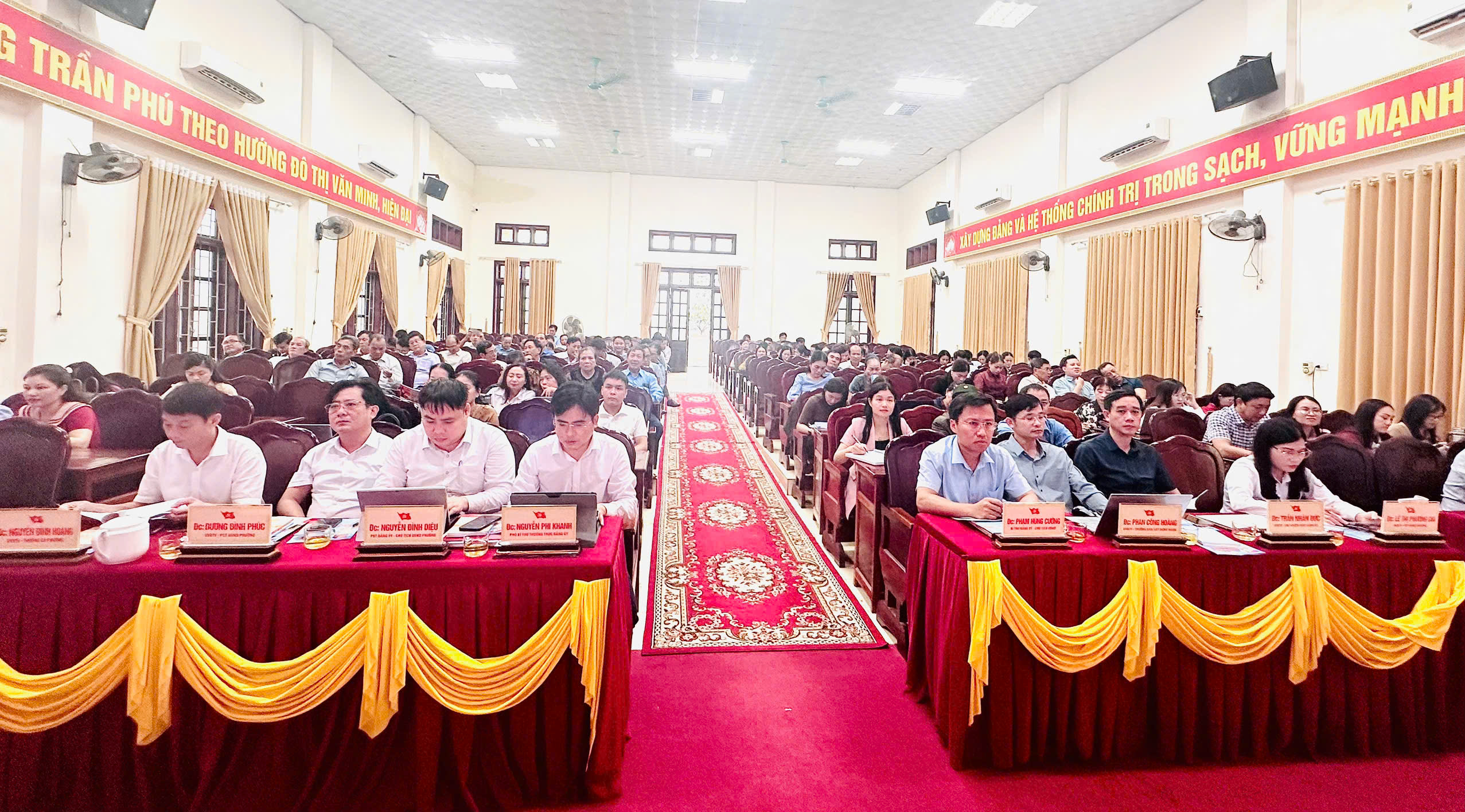 Đảng ủy phường Trần Phú tổ chức học tập, quán triệt và triển khai thực hiện Nghị quyết Đại hội Đảng bộ tỉnh Hà Tĩnh lần thứ XX, nhiệm kỳ 2025 - 2030