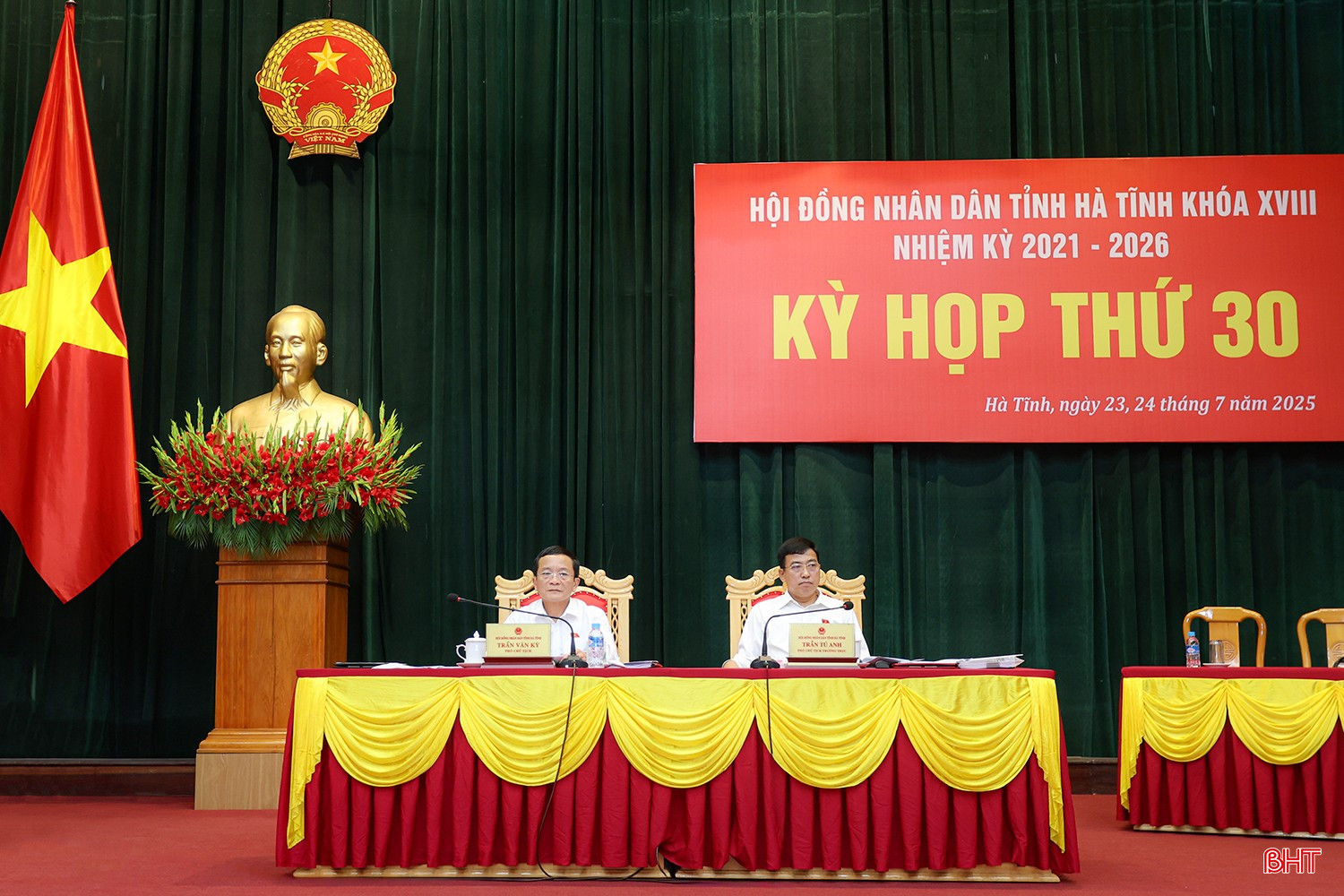  HĐND tỉnh Hà Tĩnh tiếp tục phiên chất vấn và trả lời chất vấn